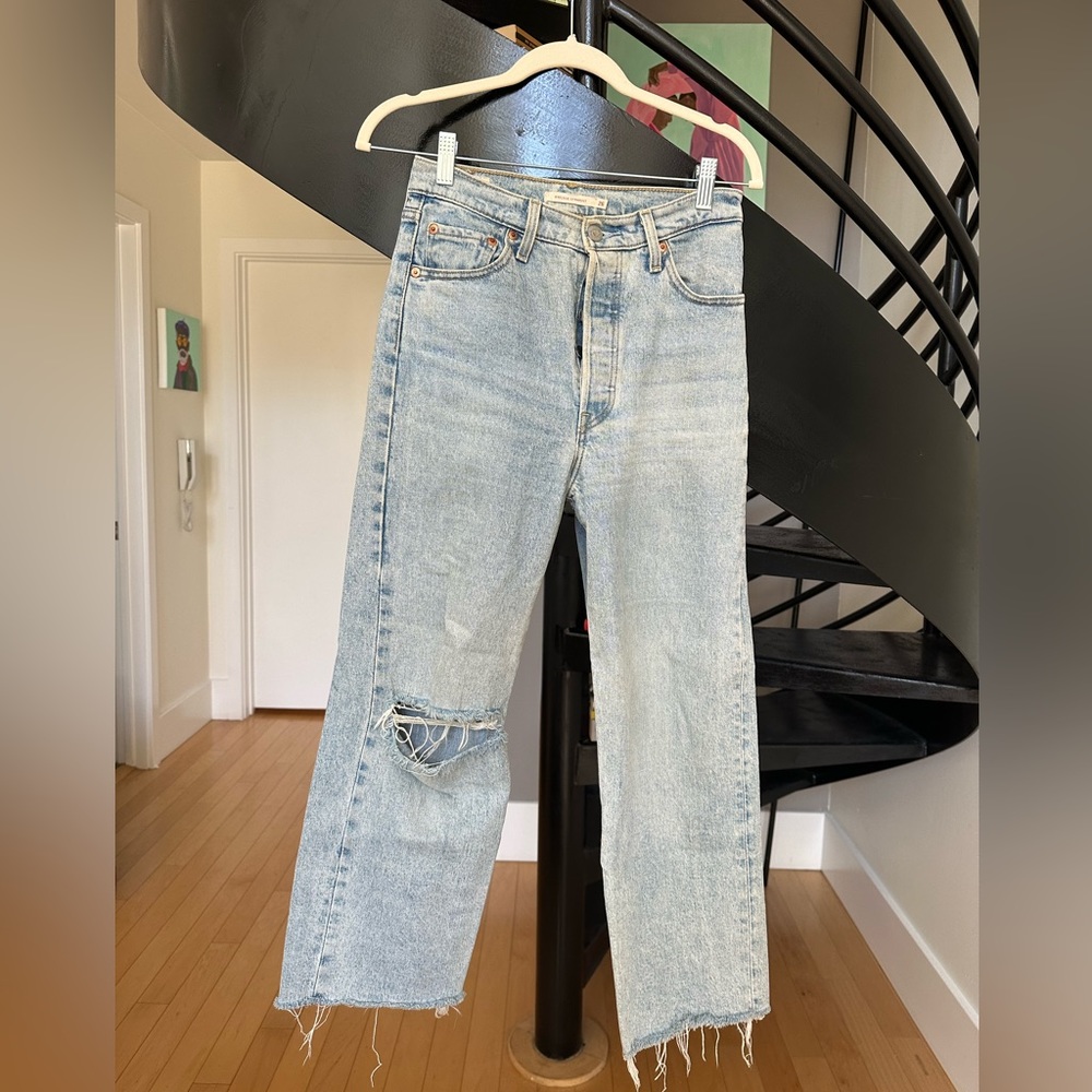 Levi’s Ribcage Cropped Sz 26